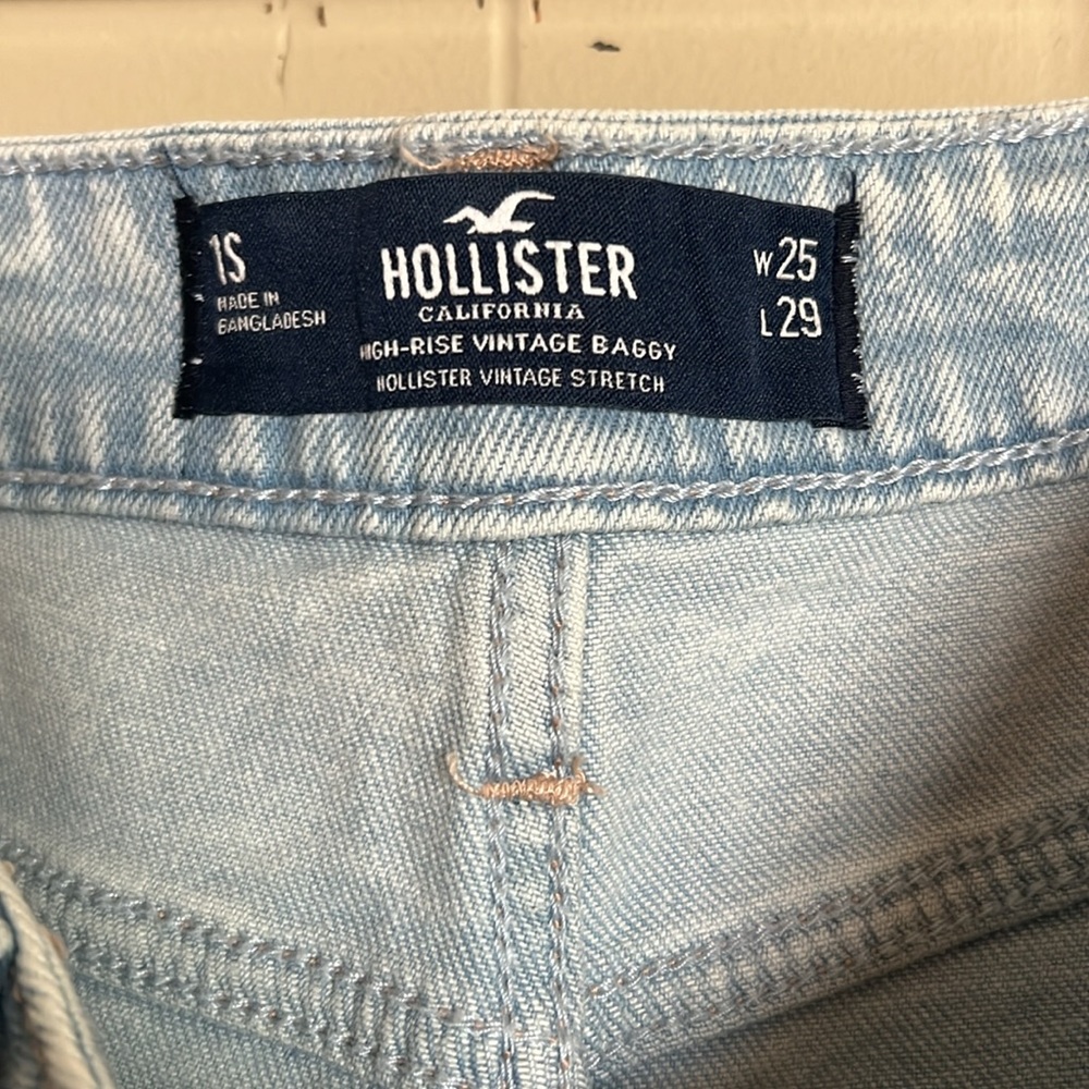 Hollister high-rise vintage baggy stretch jeans. Size 1S - Picture 4 of 4